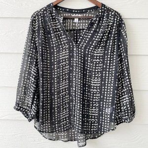 Old Navy Women's Black Chiffon Button Down 3/4 Sleeve Shirt Dot Pattern